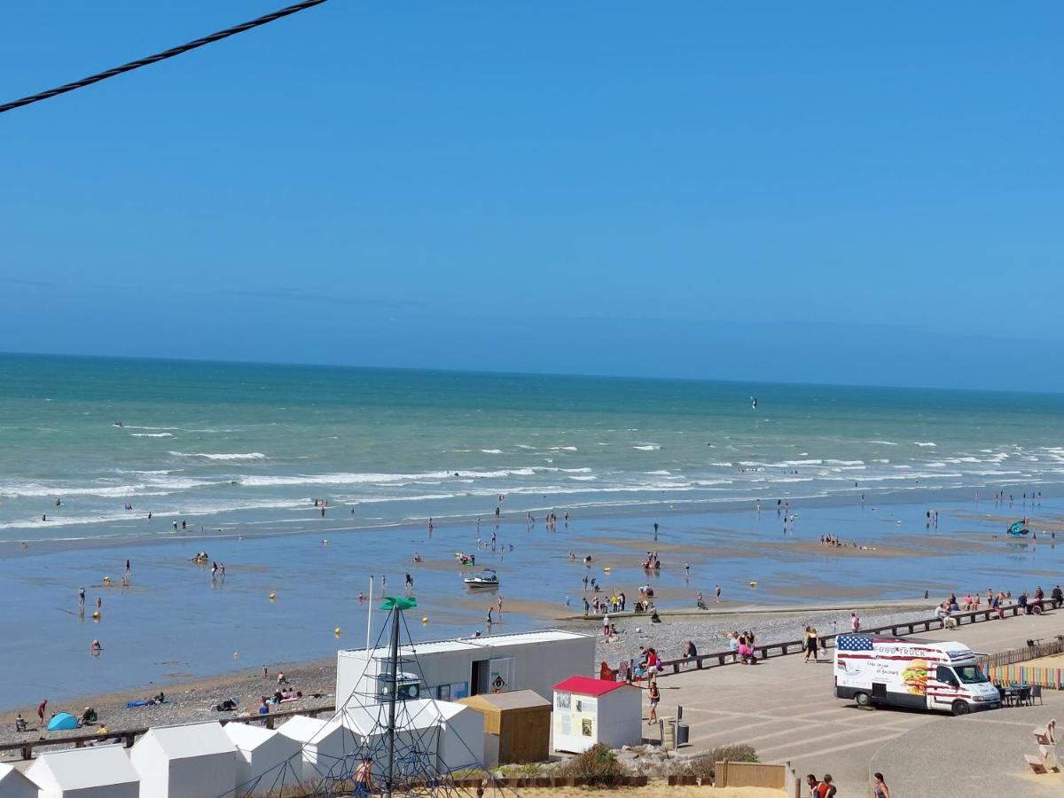Au Gre Des Marees 2 Appartement Face A La Mer 2Eme Etage Ault Exterior foto